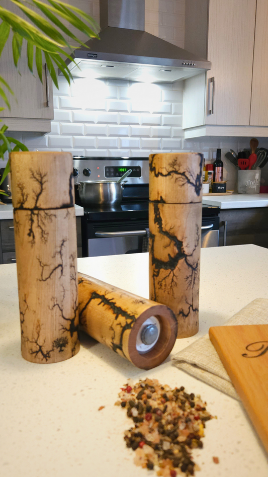 Moulin à épices en érable lichtenberg 8 pouces (bois brûlé comme la foudre)