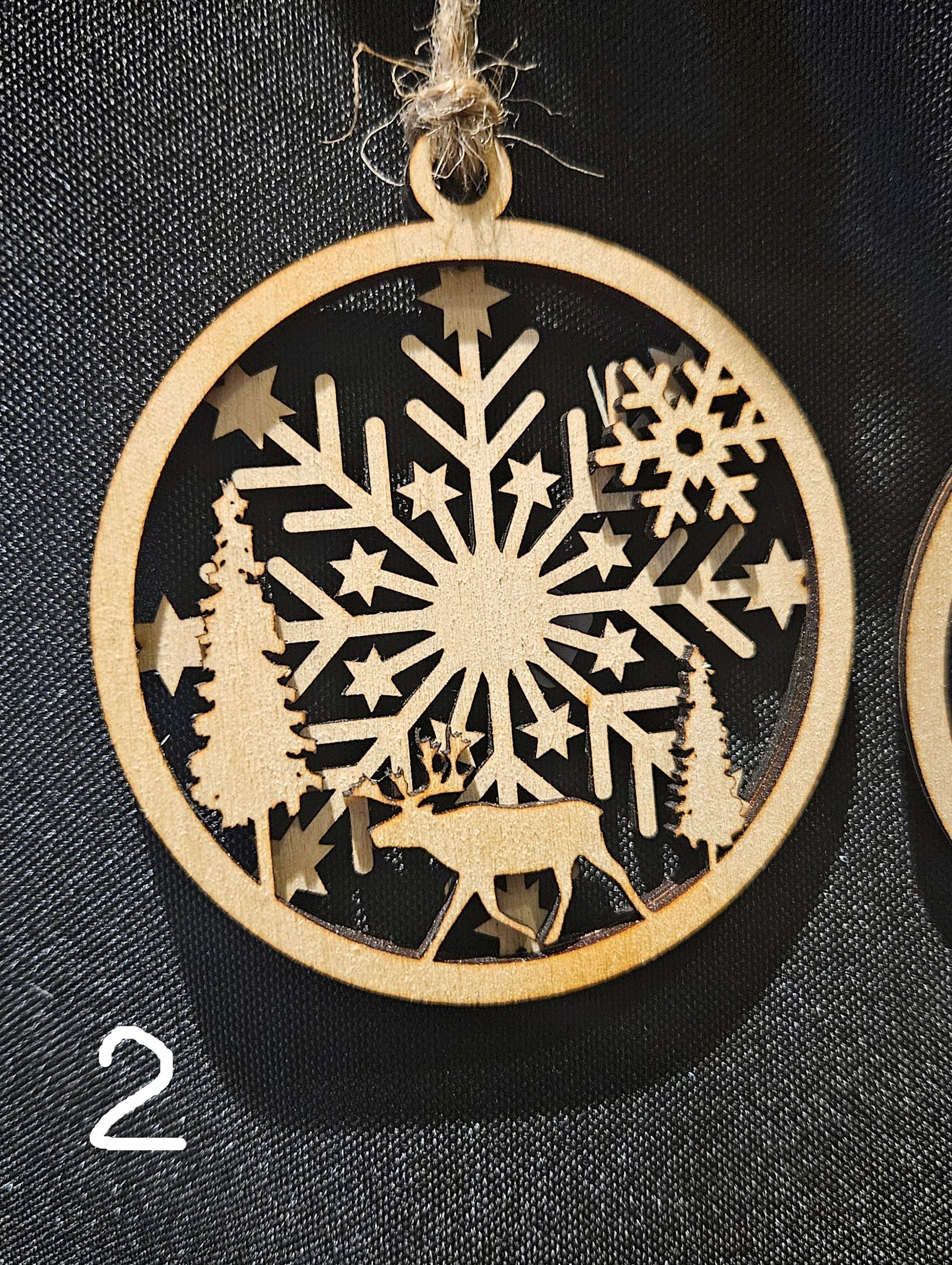 Reine, sapin et flocon boule de noël en bois 3D 